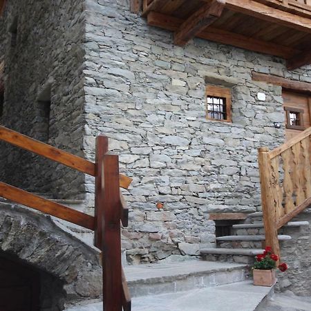 Vecchio Fienile Apartment Aosta Bagian luar foto
